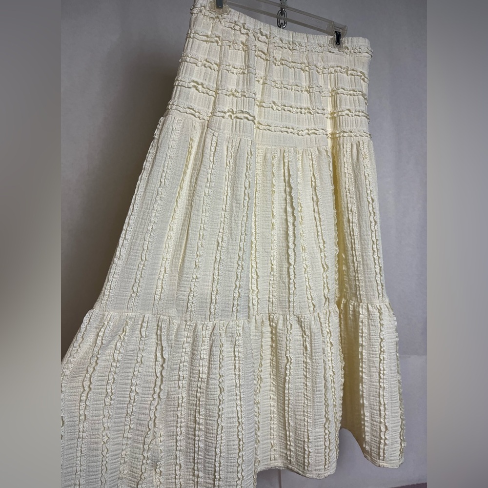 GLG Textured Cream Maxi Skirt
